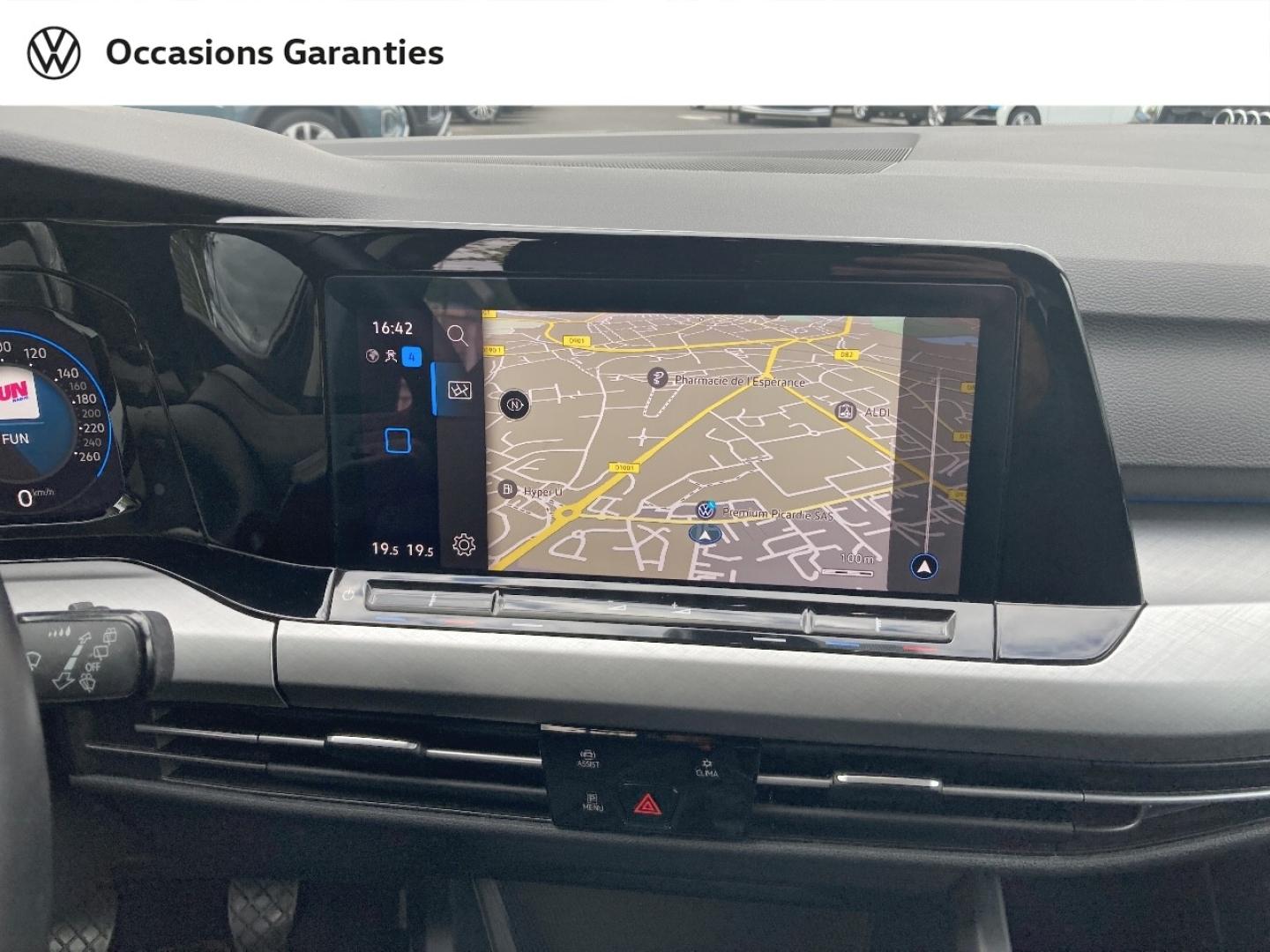 Voitures occasions VOLKSWAGEN GOLF Life 1st Abbeville