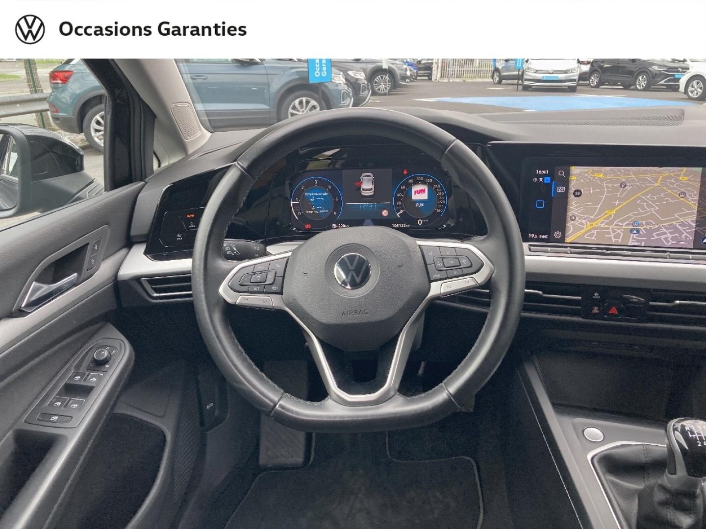 Voitures occasions VOLKSWAGEN GOLF Life 1st Abbeville